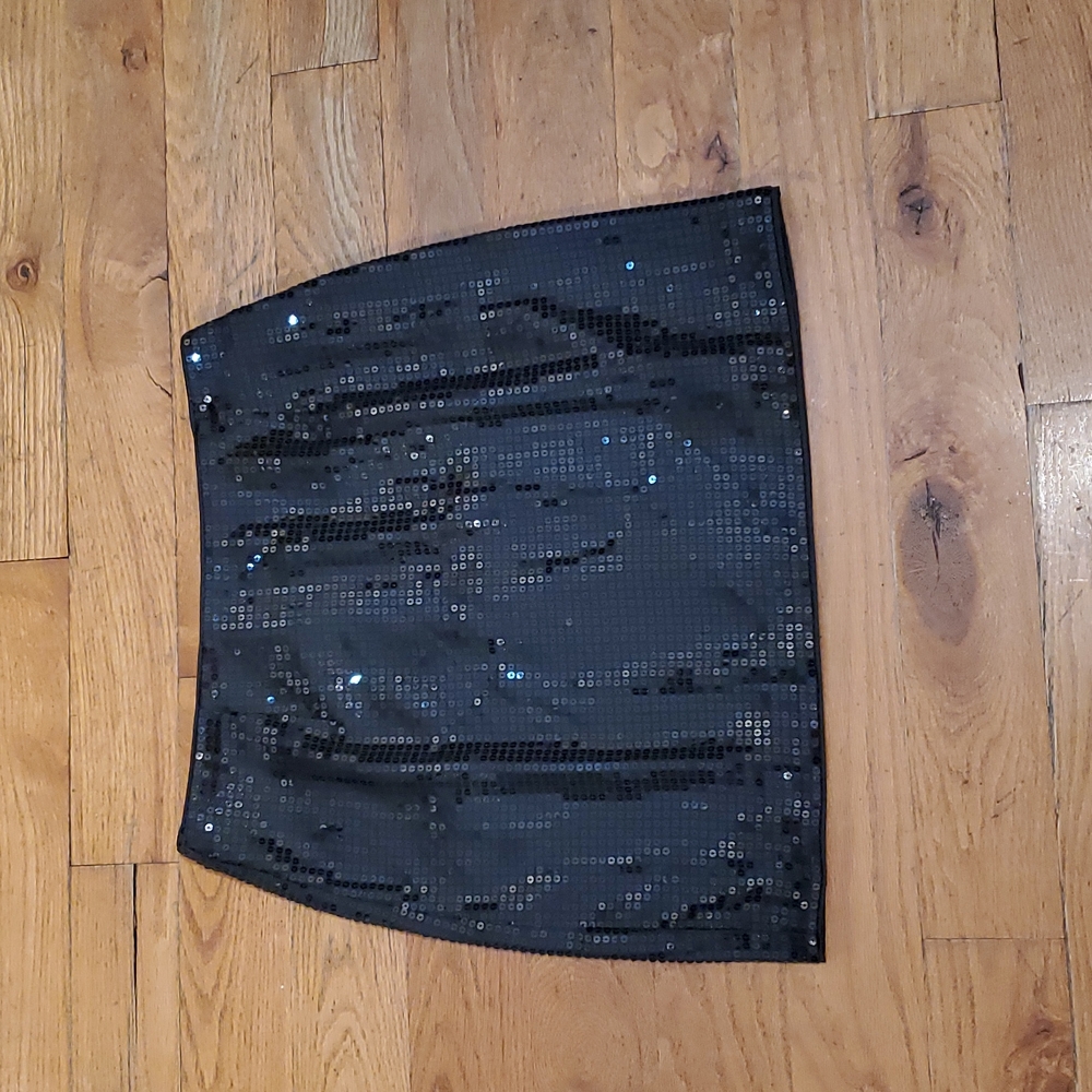 H&M Black Mini Skirt Size 6